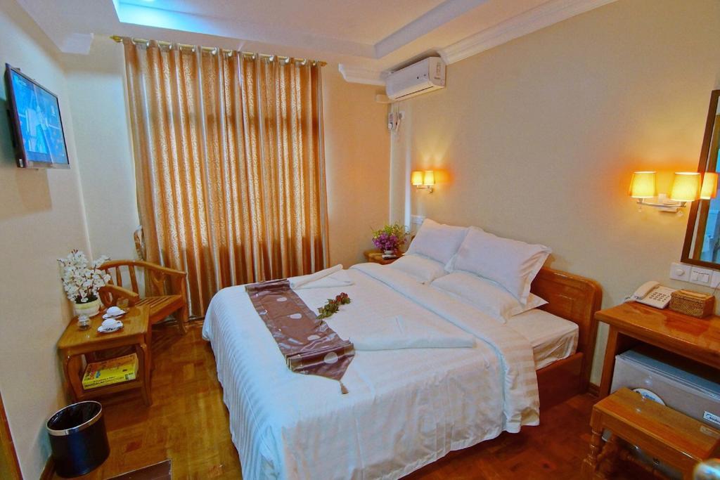 Hotel G-Seven Mandalay Habitación foto